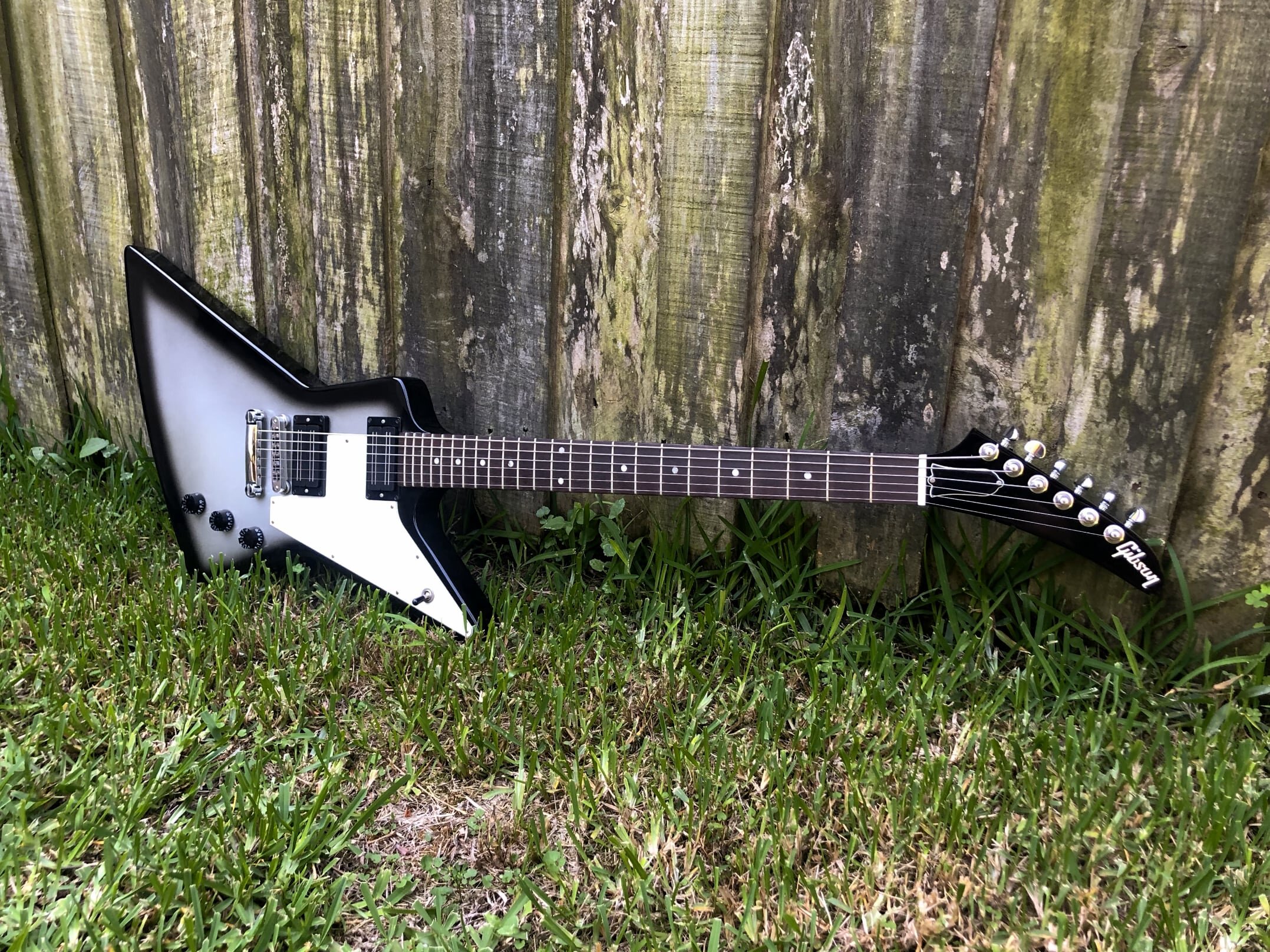 Gibson Explorer Baritone
