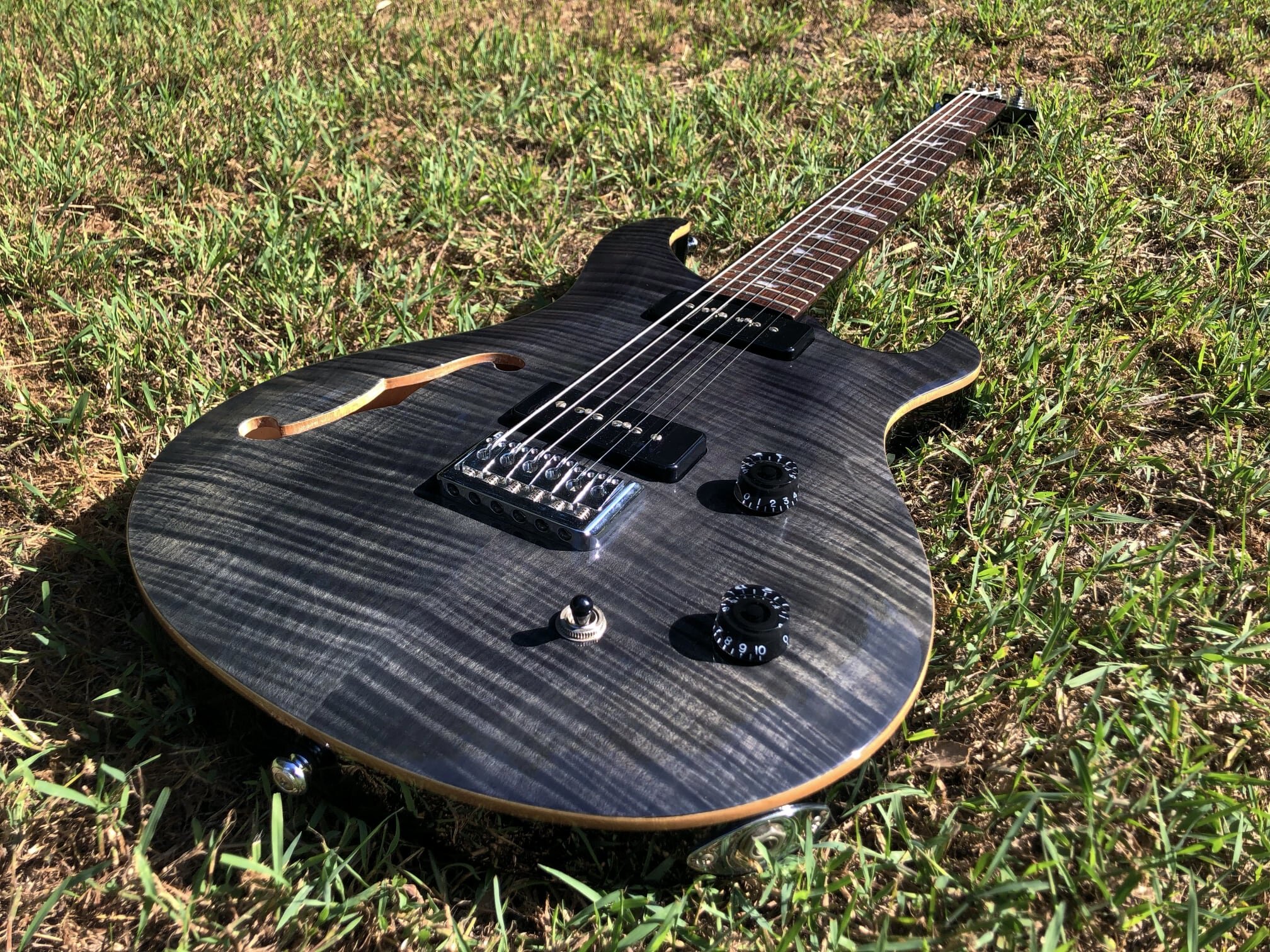 PRS SE 227 Baritone Semi-Hollow